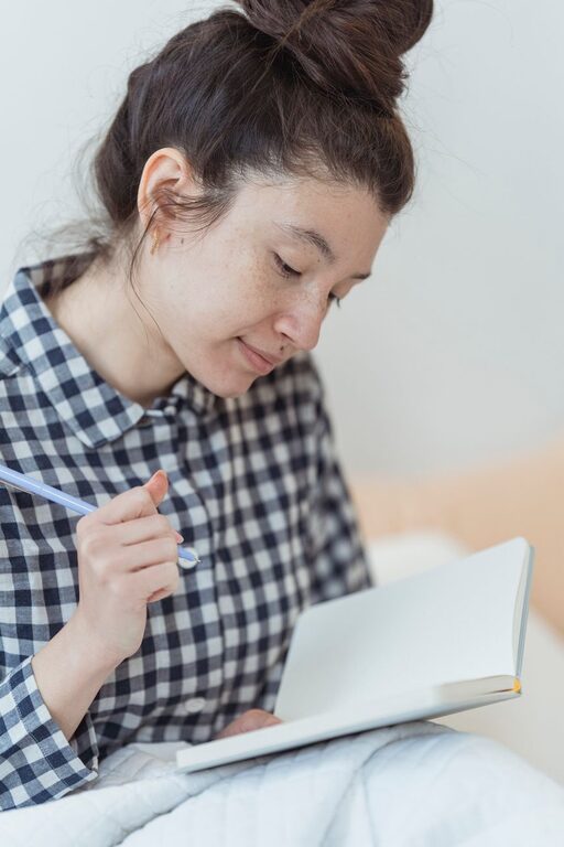 Beginner Guide to Journaling Every Day: Tips for a Simple Routine